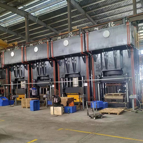 1800噸框(kuang)架式液壓機_框(kuàng)架油壓機