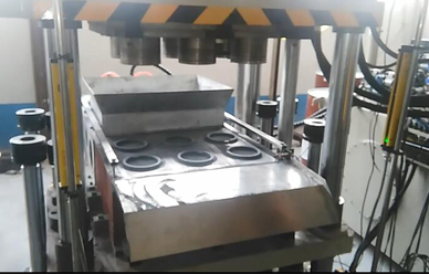 120噸(dūn)四柱四梁粉末(mò)伺服成型液壓(ya)機