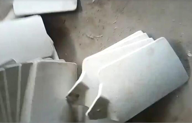 315噸風機扇葉(yè)成型一次壓3片(pian)