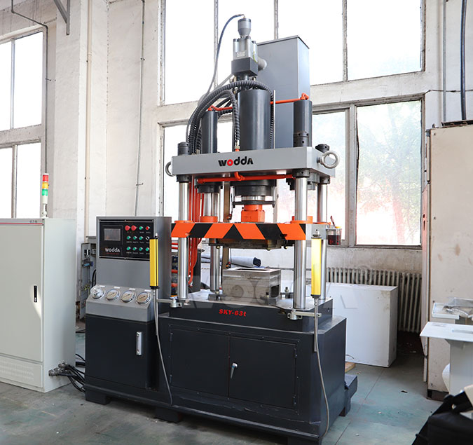 單動薄闆拉伸液壓機