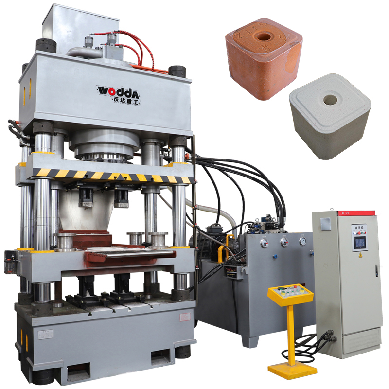 第(di)四代牛(niú)羊舔磚(zhuan)液壓機(ji)