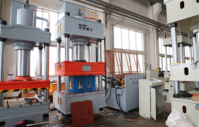 複合樹(shù)脂井蓋模(mó)壓液壓機(ji)