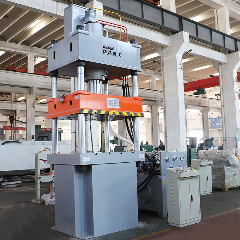 200噸快(kuài)速拉伸液壓(yā)機_拉伸油壓(ya)機