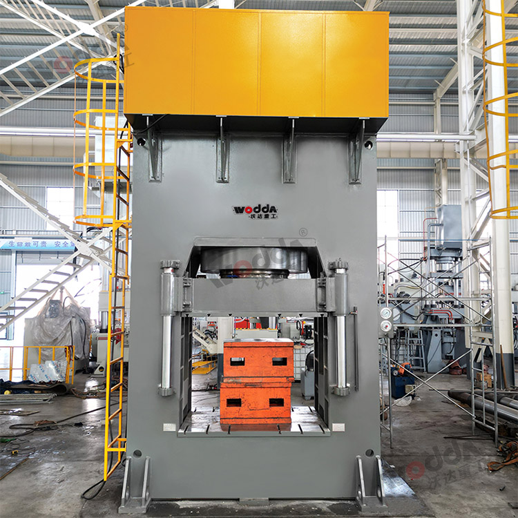 1800噸框架式植物纖維複合托盤模壓機