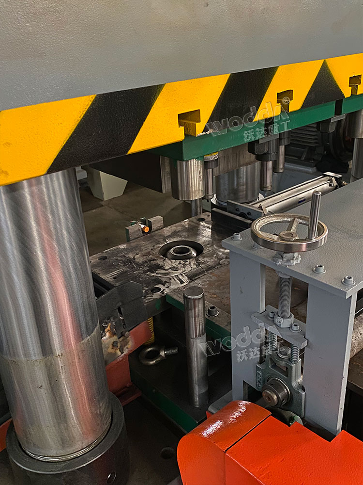 沖壓錨杆托盤模具 沖壓錨杆托盤模具