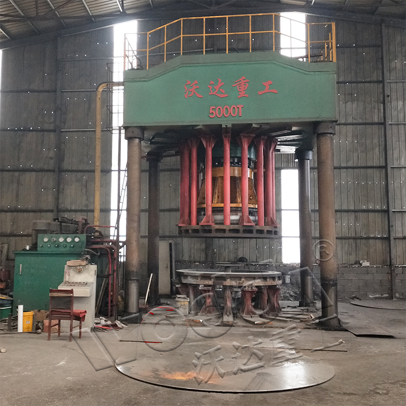 大型油罐封(feng)頭拉伸液壓機