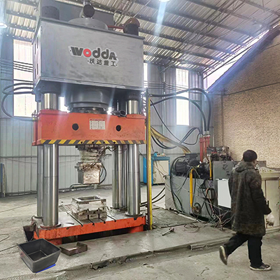 500噸匣(xiá)缽成型(xing)液壓機(ji)_雙動匣(xiá)缽液壓(ya)機